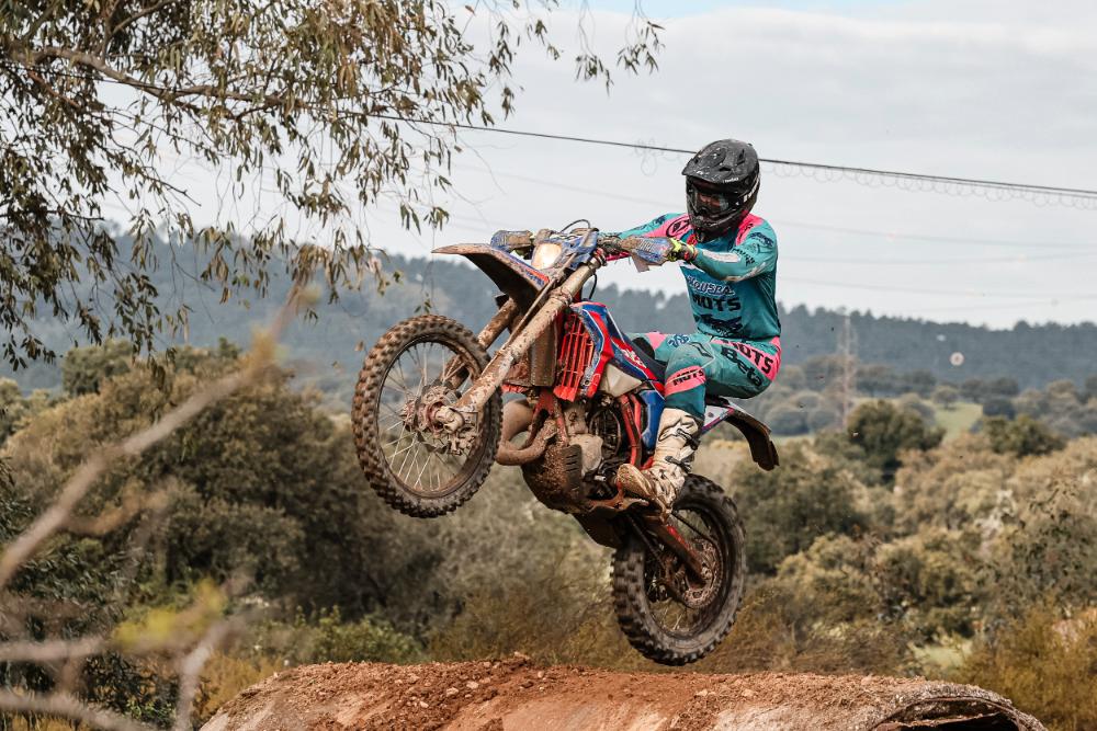 CEE 2026: Julio Pando lidera a Beta Trueba con un doble podio en Valdecaballeros.