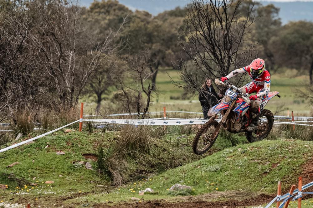 CEE 2026: Julio Pando lidera a Beta Trueba con un doble podio en Valdecaballeros.