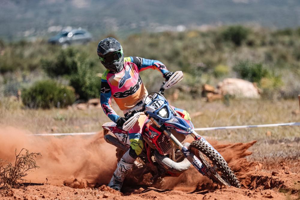 CEE 2026: Pando y Rojas se cuelan en los puestos de honor en Antas.