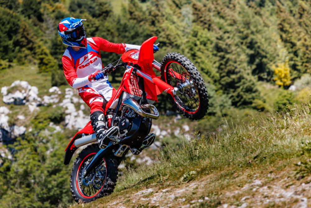 Betamotor amplía la gama Xtrainer 2027 con la nueva 200 2T.